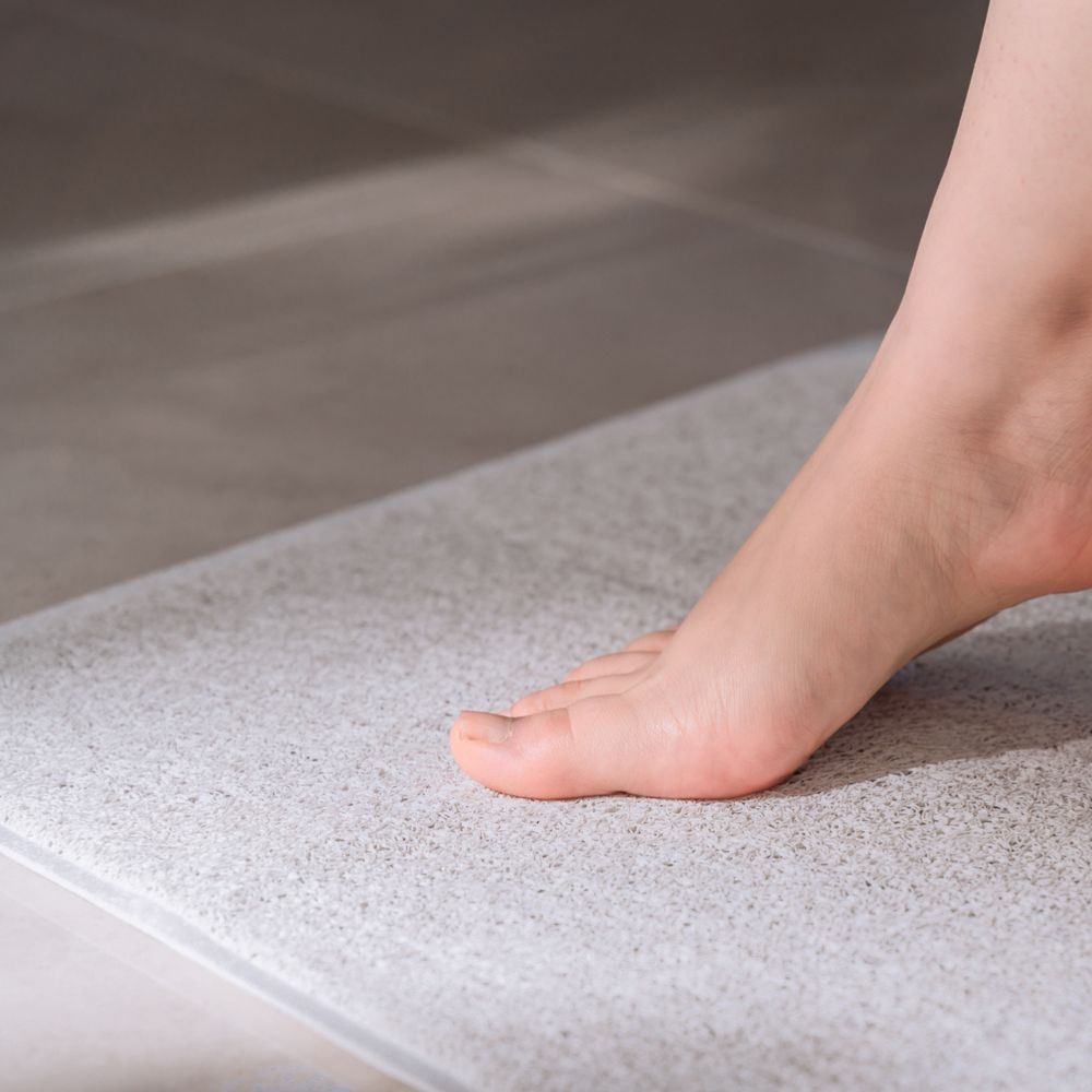 Why a Non-Slip Shower Mat Makes Everyday Showers Safer