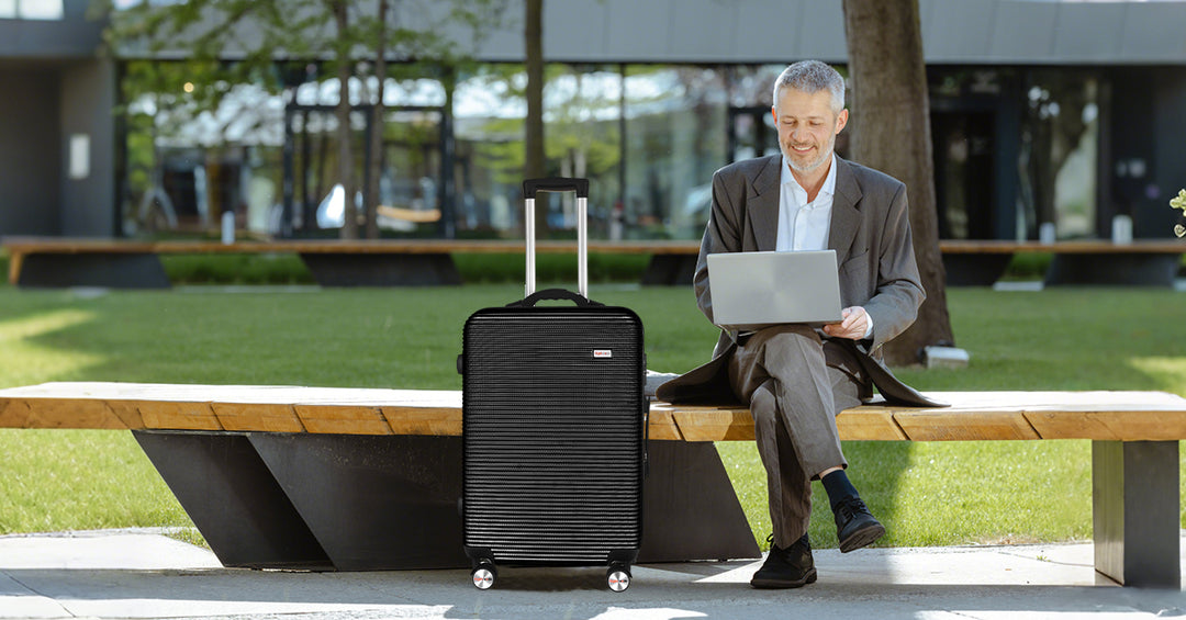 3-Piece Digital Luggage Set (20″/24″/28″) with Weighing Scale & USB Charging – Black
