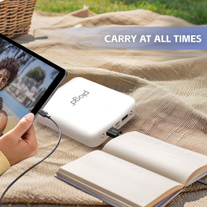 5000mAh Fast Charge Power Bank with 4 Built-in Cables and LED Lights