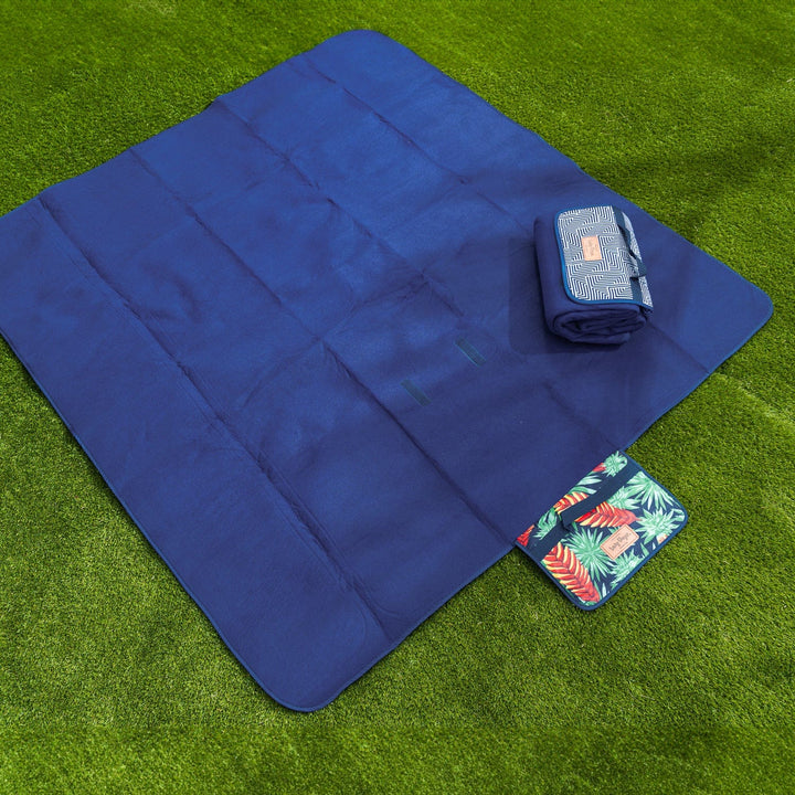 Lazy Dayz Beach and Summer Lazy Dayz Fleece Picnic Rug - Mossman