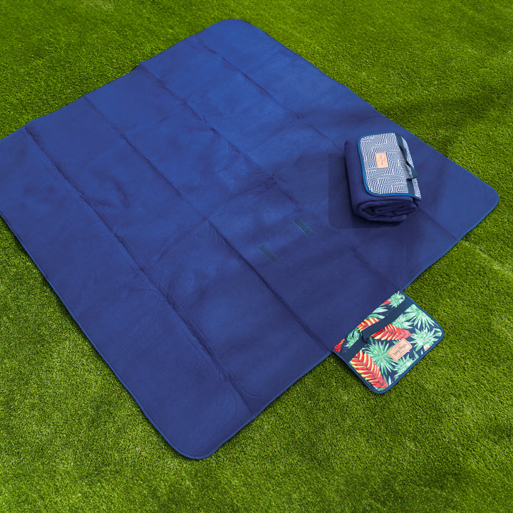 Easy Fold Fleece Picnic Blanket with Waterproof Backing - Makena/Mossman