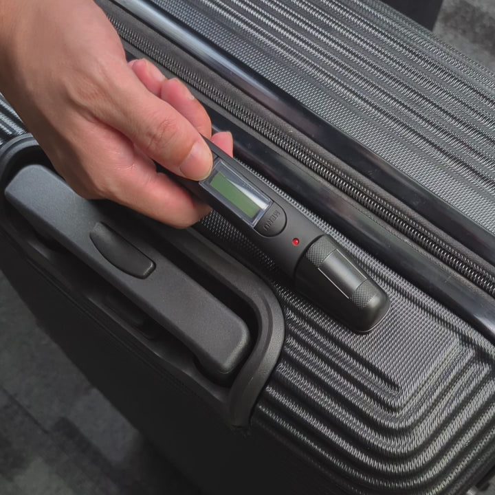 28" Digital Weighing Scale and USB Charging Port Lightweight Luggage Suitcase Silver